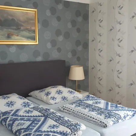 Apartment Privater Eingang Und Kostenlose Parkplatz *