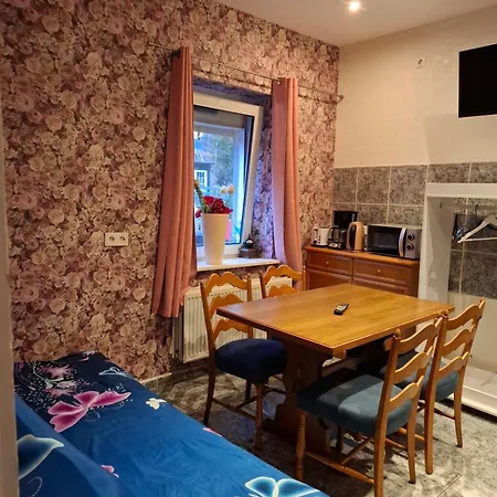 Apartment Privater Eingang Und Kostenlose Parkplatz *