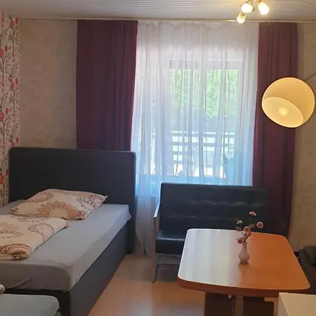 Apartment Privater Eingang Und Kostenlose Parkplatz *
