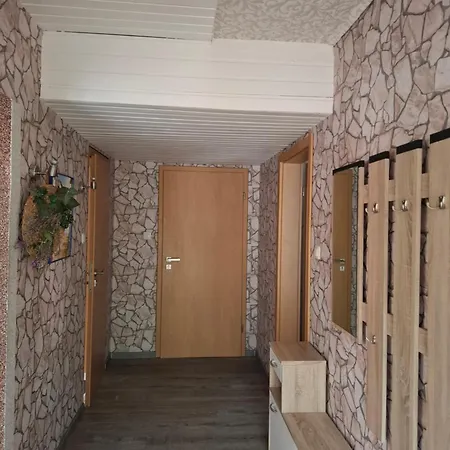 דירה Privater Eingang Und Kostenlose Parkplatz האגן