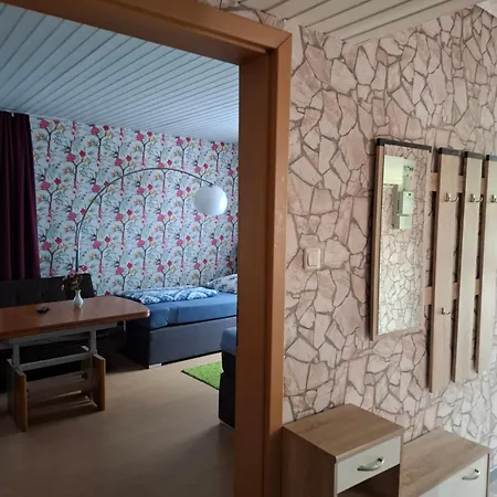 דירה Privater Eingang Und Kostenlose Parkplatz האגן