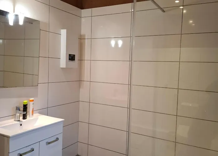 Privater Eingang Und Kostenlose Parkplatz *