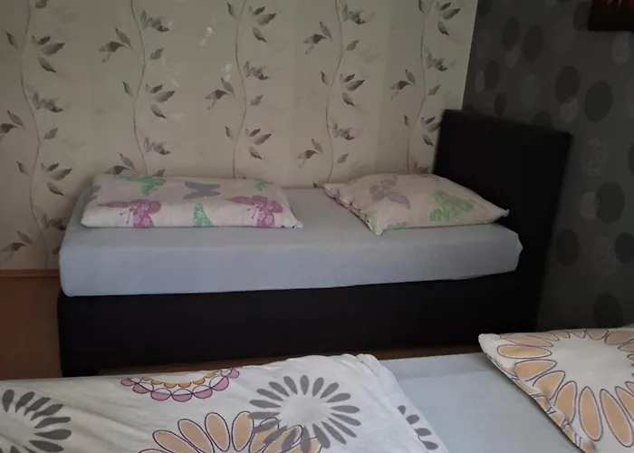 Privater Eingang Und Kostenlose Parkplatz